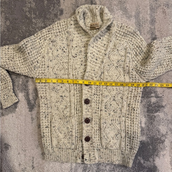 The Men’s Store Vintage Cozy Cream Knit Cardigan - Picture 5 of 6